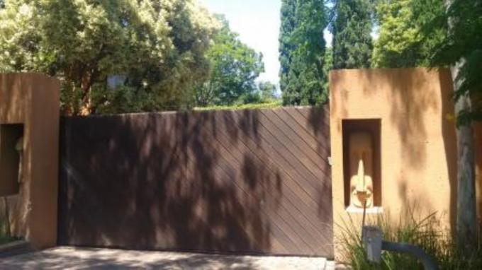 Standard Bank SIE Sale In Execution 3 Bedroom House for Sale in Sandton - MR153270