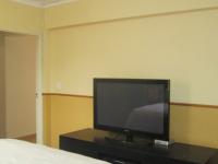 Main Bedroom - 18 square meters of property in Glenmarais (Glen Marais)