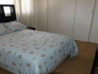 Bed Room 1 - 14 square meters of property in Glenmarais (Glen Marais)