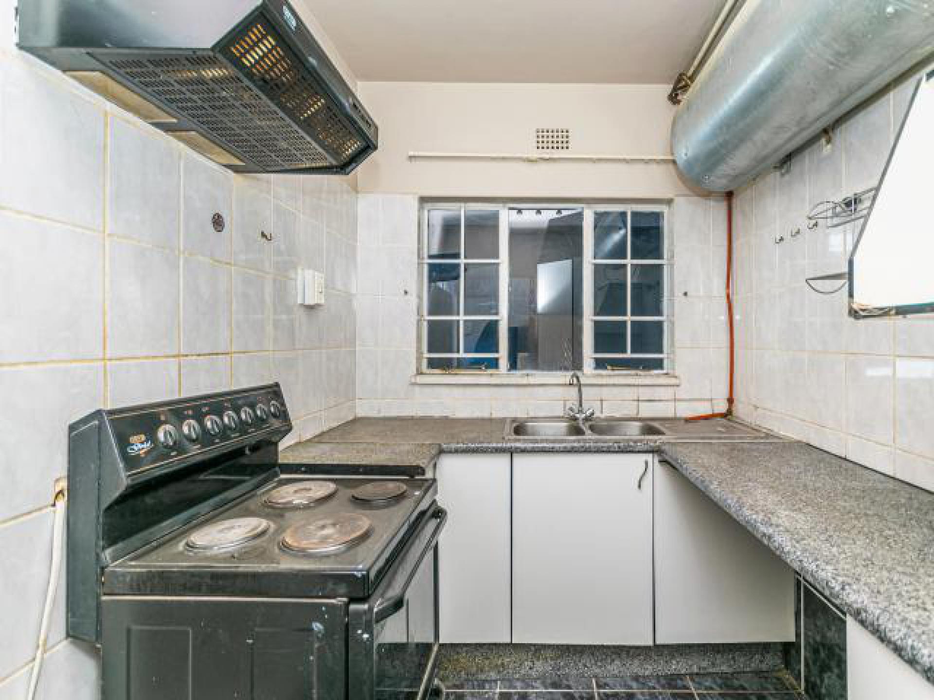 Kitchen - 9 square meters of property in Mindalore