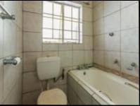 Bathroom 1 - 5 square meters of property in Mindalore