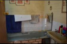 Bathroom 1 - 5 square meters of property in Pietermaritzburg (KZN)