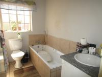 Bathroom 1 - 5 square meters of property in Florida