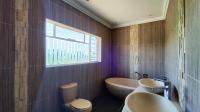 Main Bathroom - 10 square meters of property in Three Rivers