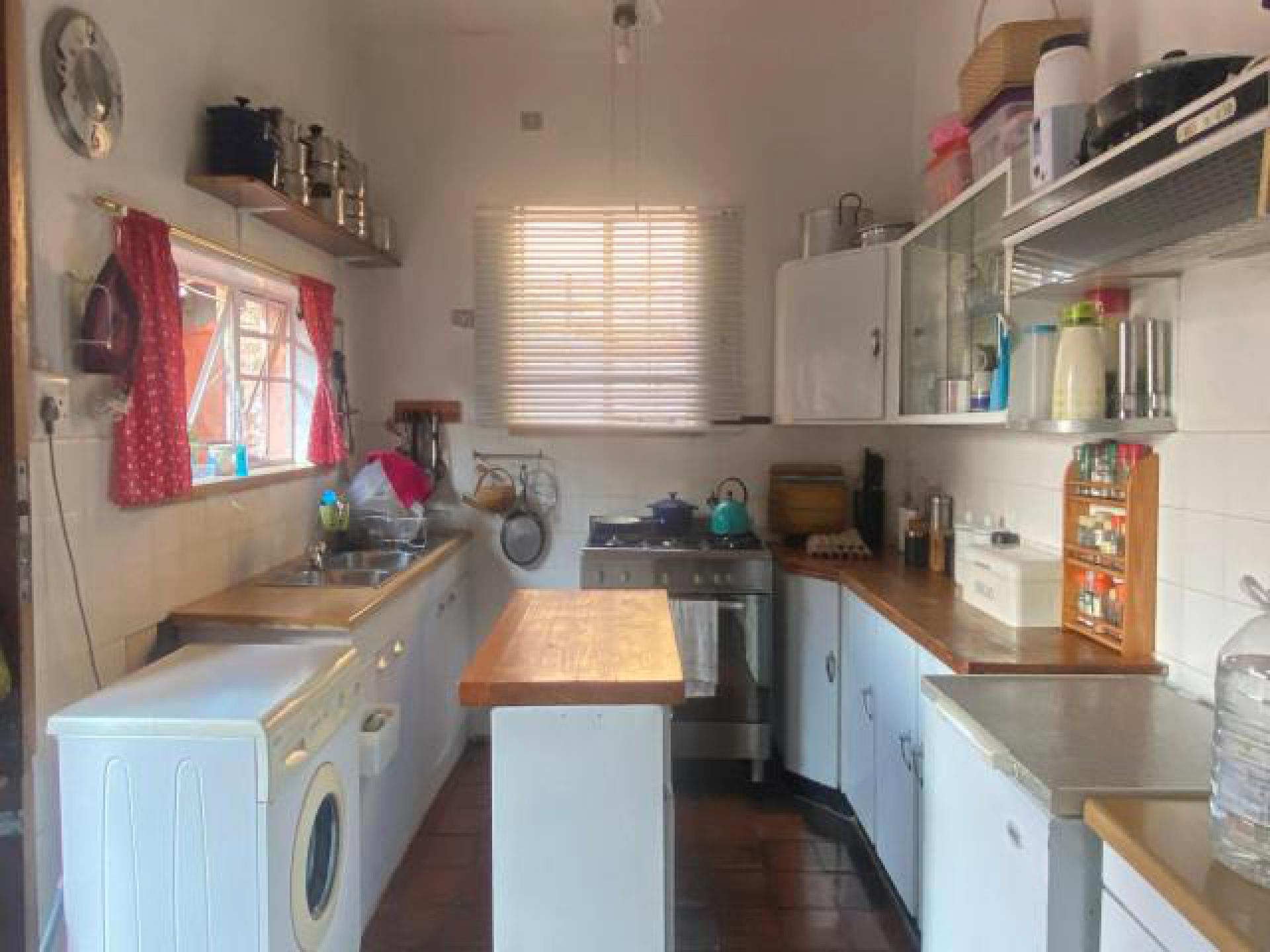 Kitchen - 21 square meters of property in Malvern