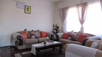 Lounges - 26 square meters of property in Malvern