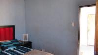 Bed Room 1 - 11 square meters of property in Protea Glen