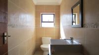 Bathroom 3+ - 11 square meters of property in Centurion Central