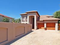 Front View of property in Willow Acres Estate