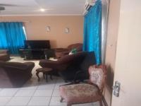 Lounges - 13 square meters of property in Rustenburg