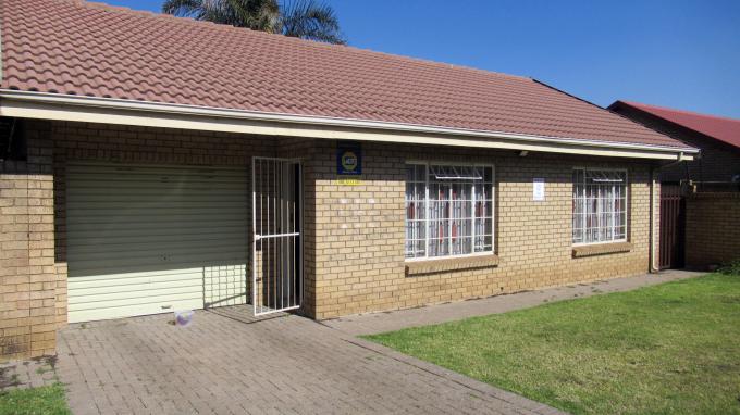 Standard Bank SIE Sale In Execution 2 Bedroom House for Sale in Reyno Ridge - MR155322