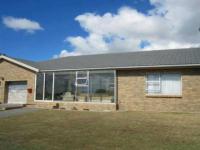 4 Bedroom 2 Bathroom House for Sale for sale in Stilbaai (Still Bay)