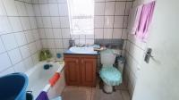 Bathroom 1 - 5 square meters of property in Belhar