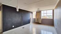 Lounges - 26 square meters of property in Benoni