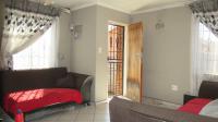 Lounges - 16 square meters of property in Ennerdale