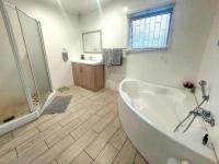 Main Bathroom of property in Sunningdale - DBN