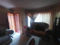 Lounges - 21 square meters of property in Hammanskraal