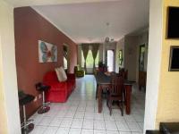 Dining Room - 22 square meters of property in Brackendowns