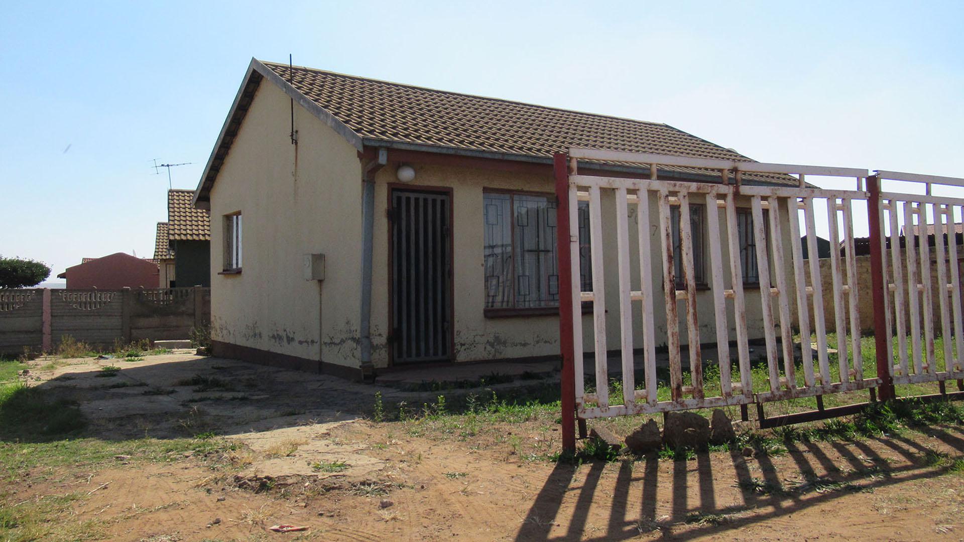 Front View of property in Sebokeng