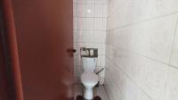 Guest Toilet - 2 square meters of property in Risecliff