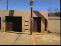 3 Bedroom 2 Bathroom House for Sale for sale in Protea Glen