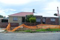 2 Bedroom 1 Bathroom House for Sale for sale in Port Elizabeth Central