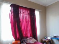 Bed Room 1 - 10 square meters of property in Geelhoutpark