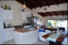 Kitchen - 20 square meters of property in Bluff