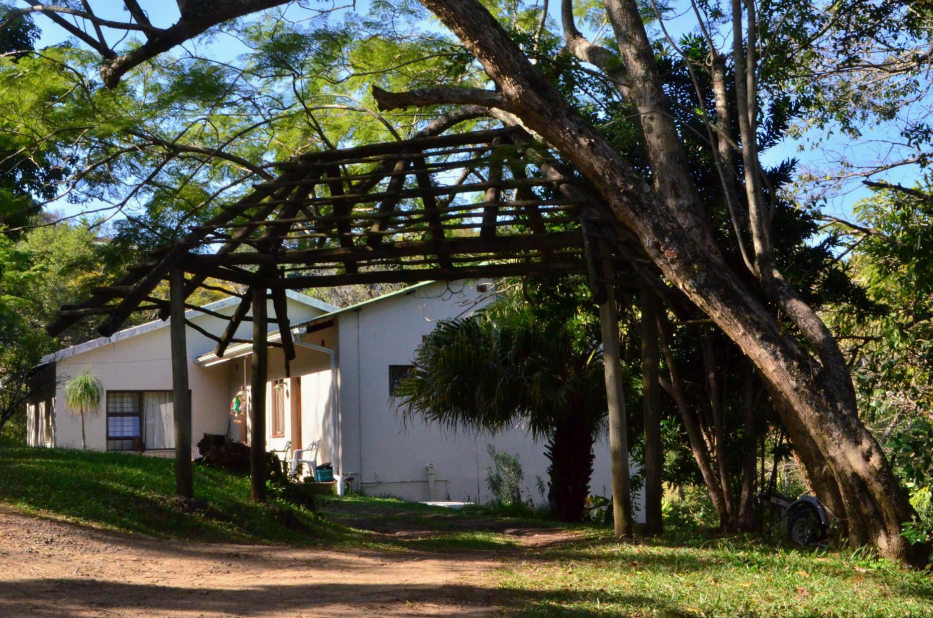 Front View of property in Port Edward