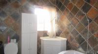 Bathroom 1 - 6 square meters of property in Rant-En-Dal