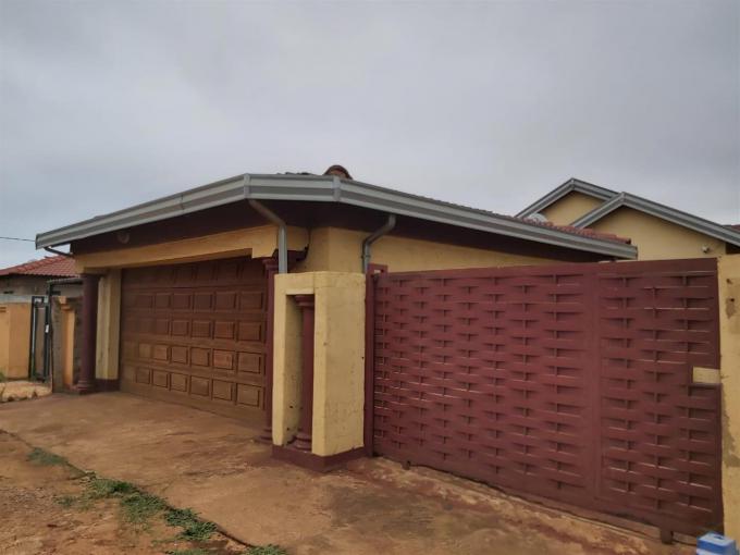 Standard Bank SIE Sale In Execution 2 Bedroom House for Sale in Roodekop - MR161512