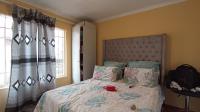 Main Bedroom - 14 square meters of property in Ormonde