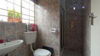 Main Bathroom - 5 square meters of property in Ormonde