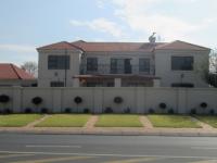 6 Bedroom 5 Bathroom House for Sale for sale in Van Riebeeckpark