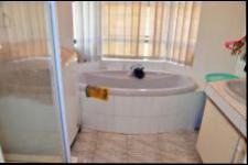 Main Bathroom - 12 square meters of property in Birdswood