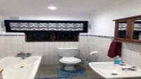 Main Bathroom - 5 square meters of property in Leisure Bay