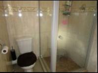 Bathroom 1 - 5 square meters of property in Lenasia South