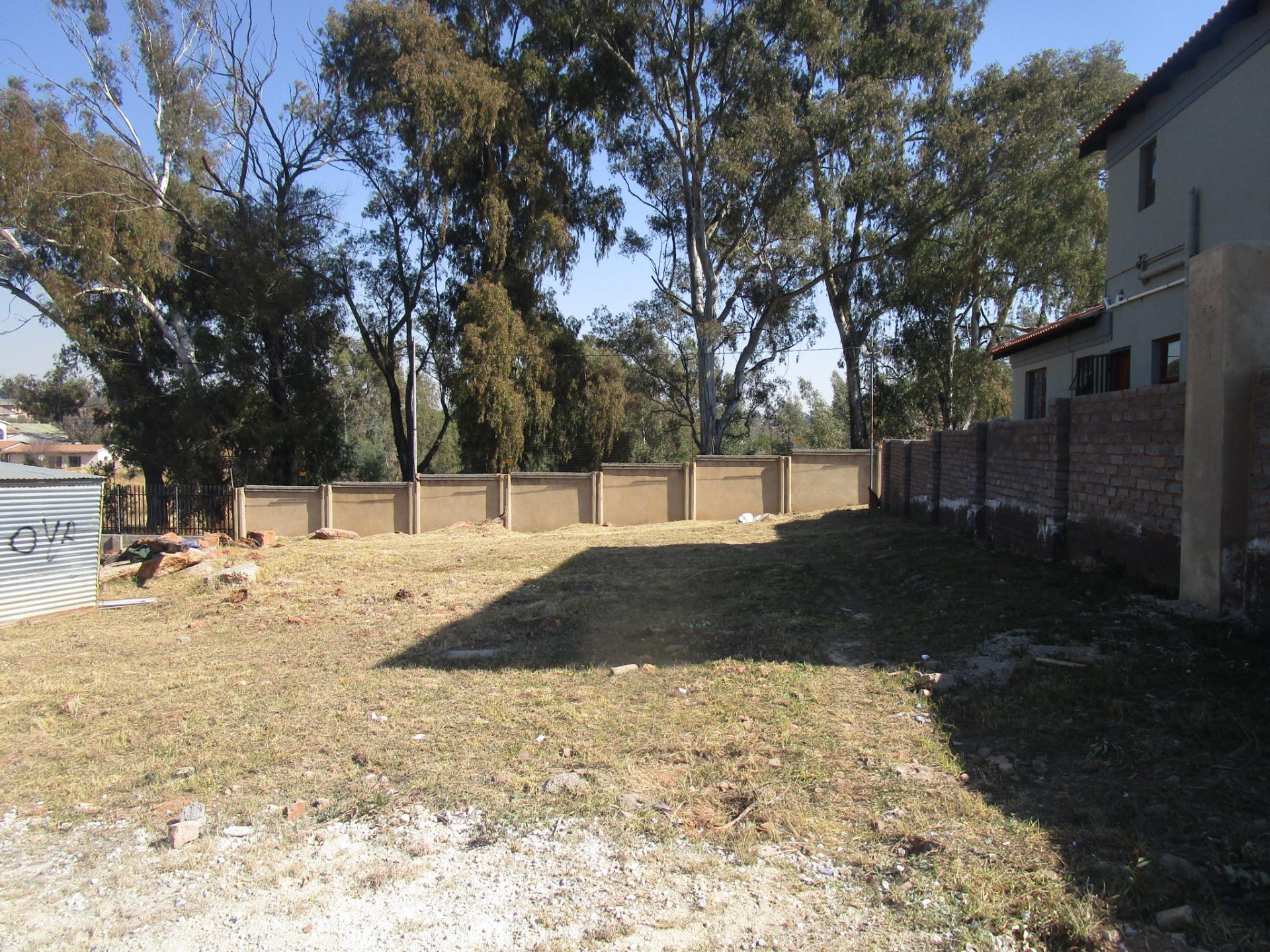 Front View of property in Munsieville South