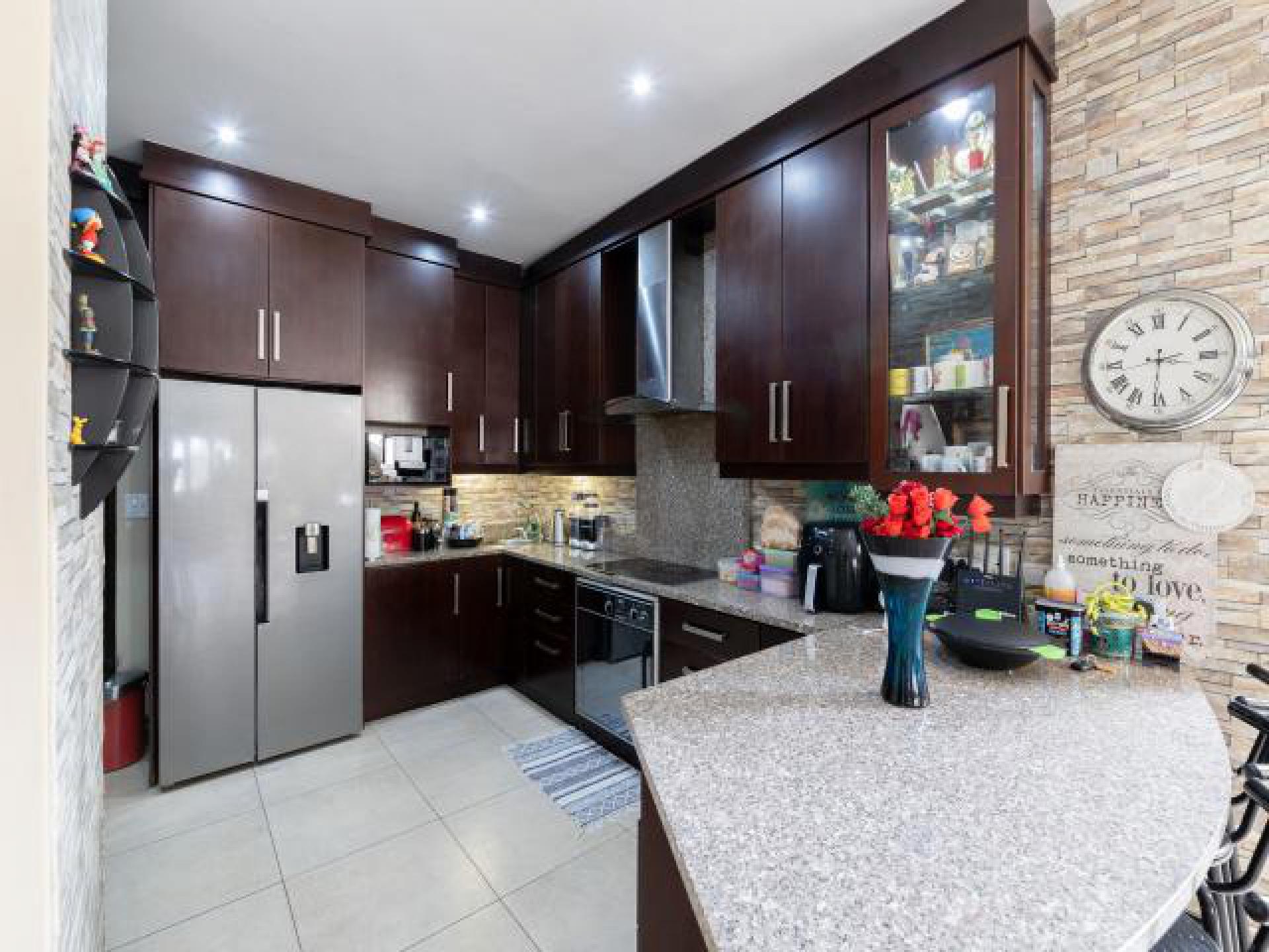 Kitchen of property in Umhlanga 