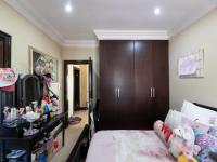 Bed Room 1 of property in Umhlanga 