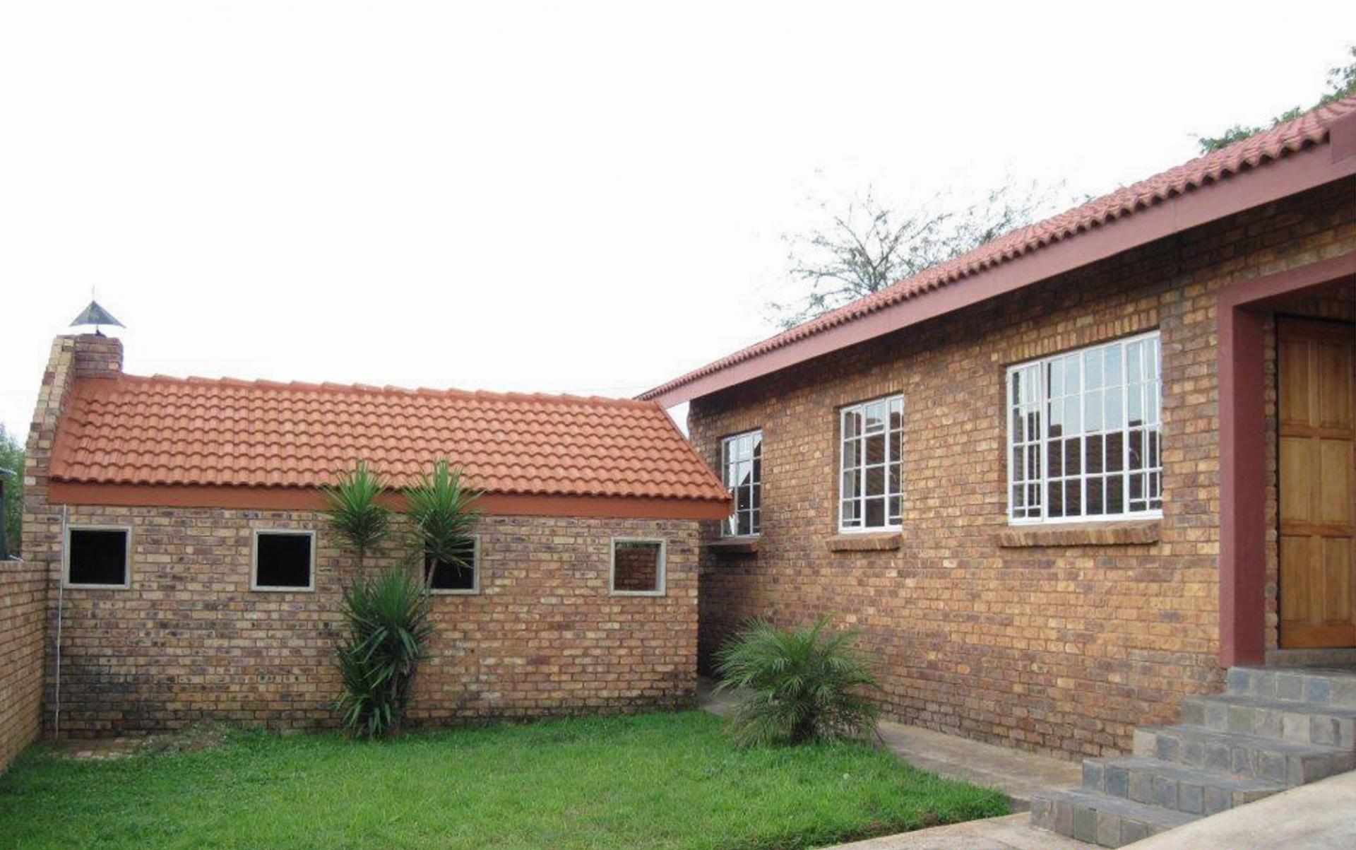 Front View of property in Lydenburg