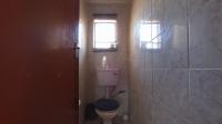 Bathroom 1 - 5 square meters of property in Doornpoort