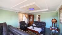 Lounges - 26 square meters of property in Umlazi