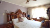 Main Bedroom - 18 square meters of property in Umlazi