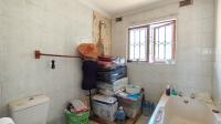 Main Bathroom - 6 square meters of property in Umlazi