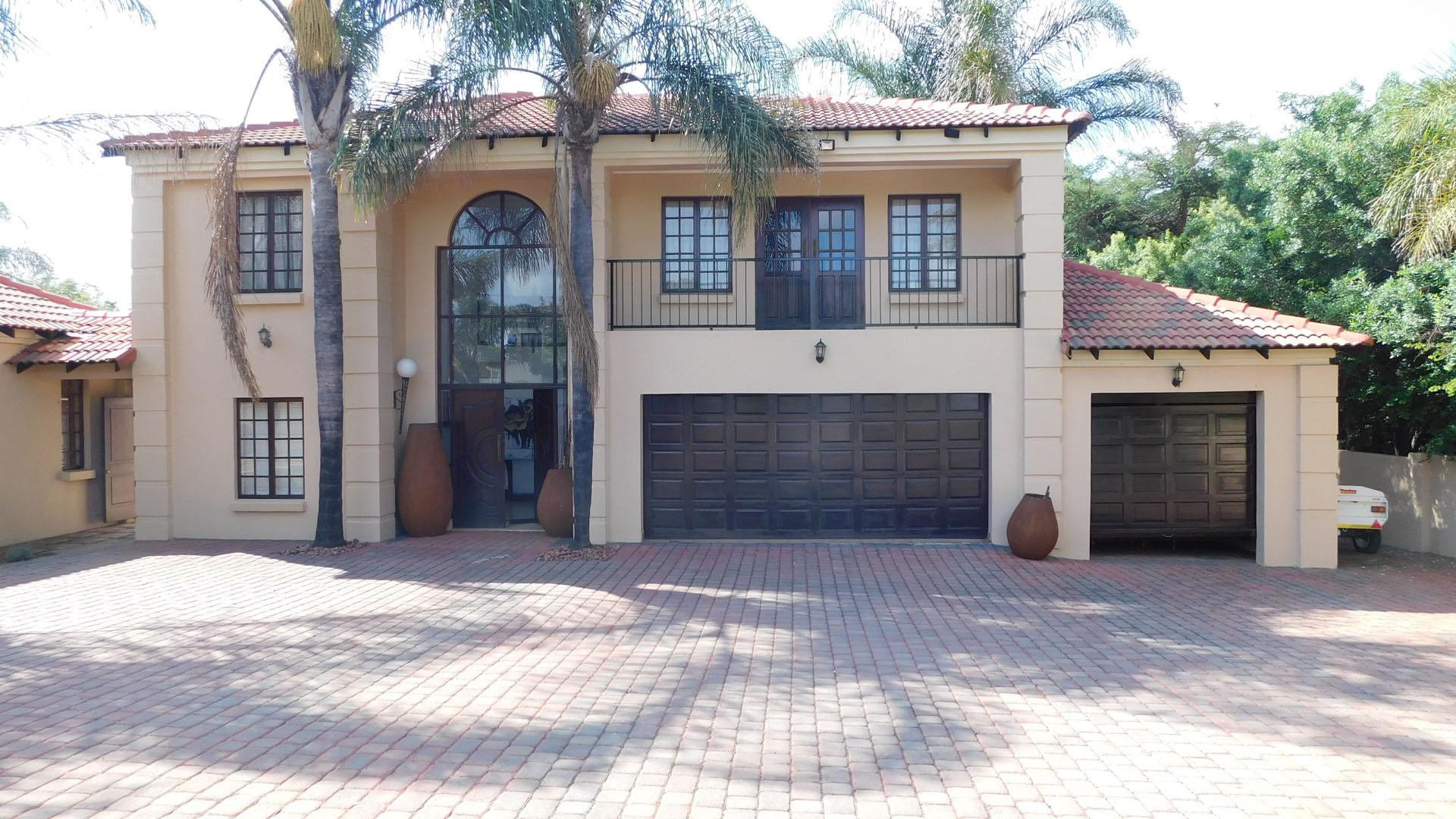 Standard Bank EasySell 5 Bedroom House for Sale in Summerset