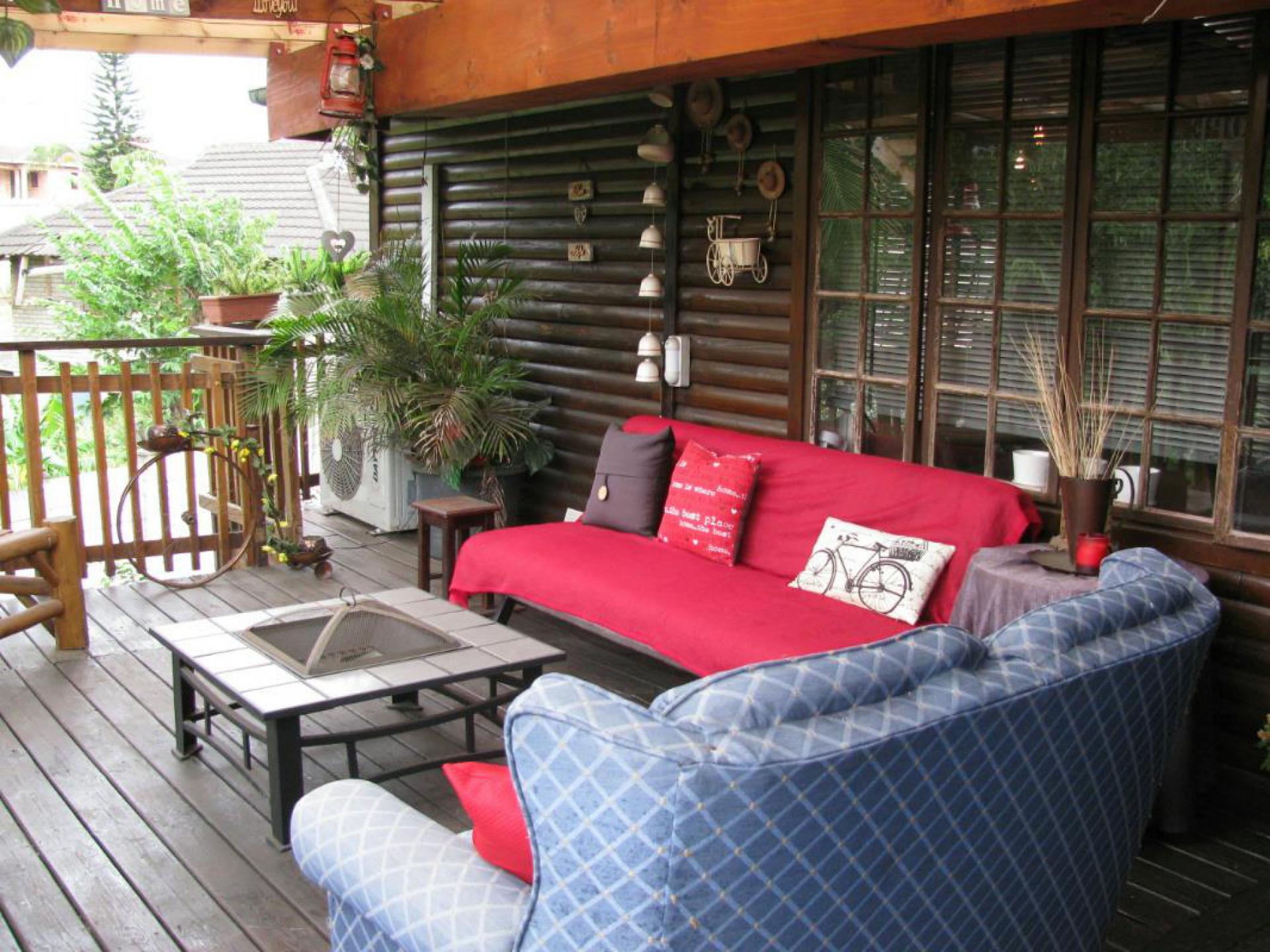 Patio of property in Mountain View