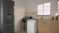 Kitchen - 8 square meters of property in Ormonde