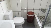 Bathroom 1 - 5 square meters of property in Castleview