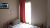 Bed Room 1 - 11 square meters of property in Castleview